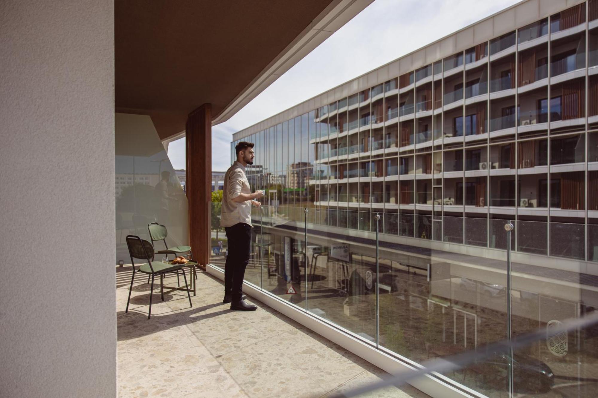 Aparthotel Craiova Exteriör bild